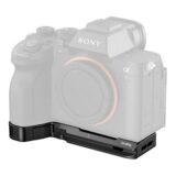 SmallRig 6033 Baseplate with AirTag Slot for Sony Alpha 7 V / 7R V / 7 IV