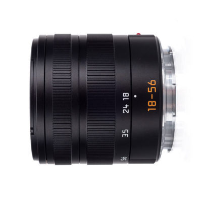 Leica Vario-Elmar T 18-56mm f/3.5-5.6 ASPH T-mount - Tweedehands in zwart, met een zoomring en scherpstelmarkeringen van 18-56mm.