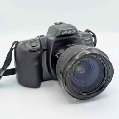 Minolta 500si + 28-105mm Xi f/3.5-4.5 - Tweedehands