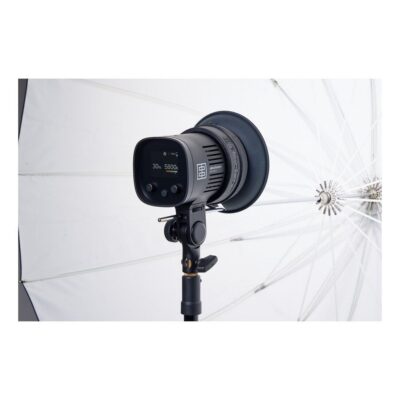 Elinchrom LED 100 C Light Kit paraplubevestiging 