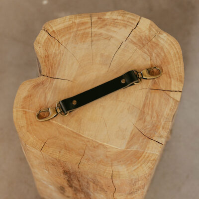 The Hantler Chest Strap Black/Brass Regular